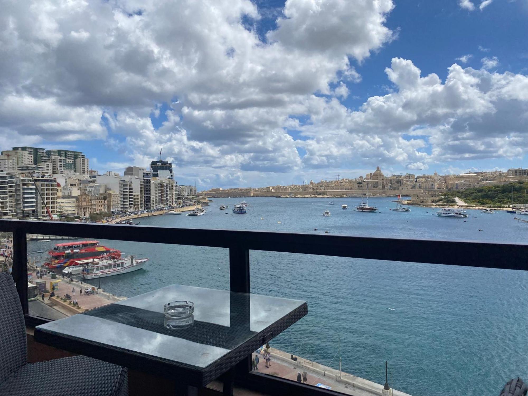 Seafront Harbour Haven - Steps To Ferry, Shops And Beaches Sliema Kültér fotó